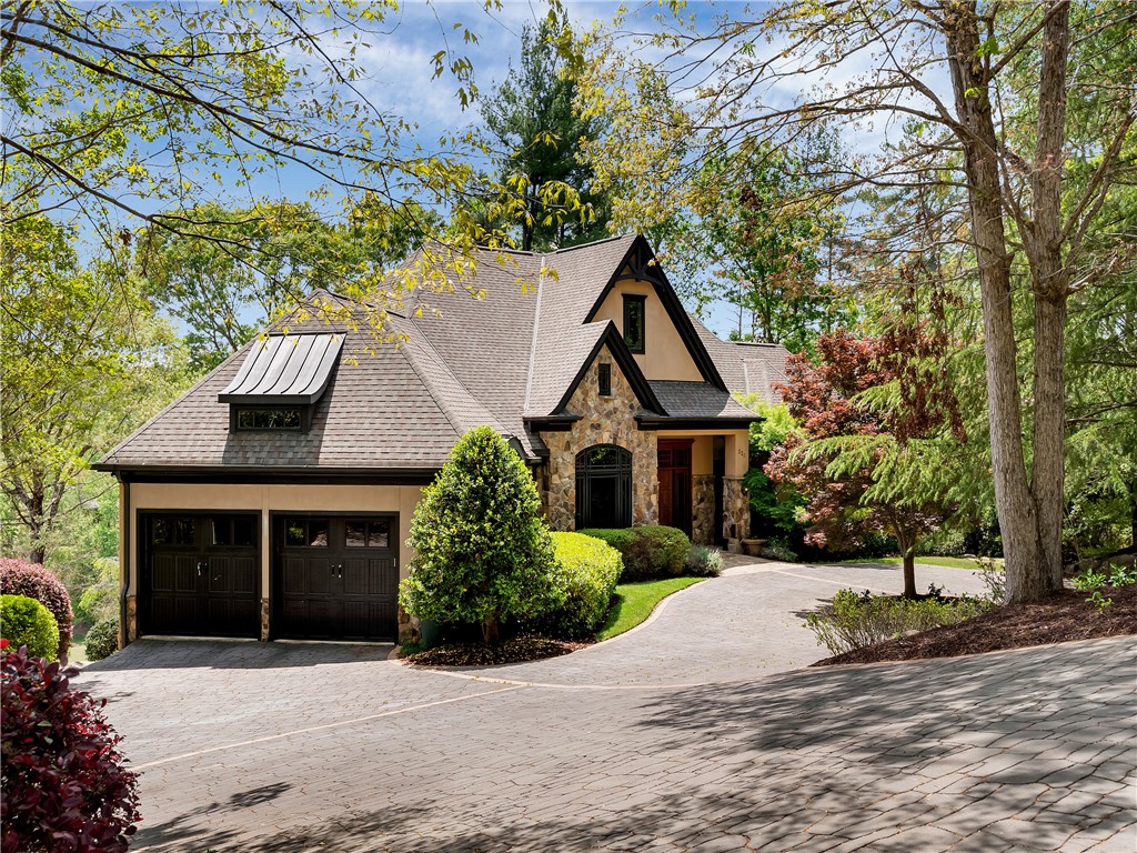 220 Long Cove Court Sunset, SC 29685 - Photo 2 of 49