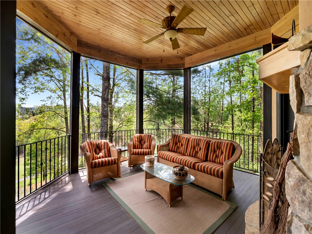 220 Long Cove Court Sunset, SC 29685 - Photo 22 of 49