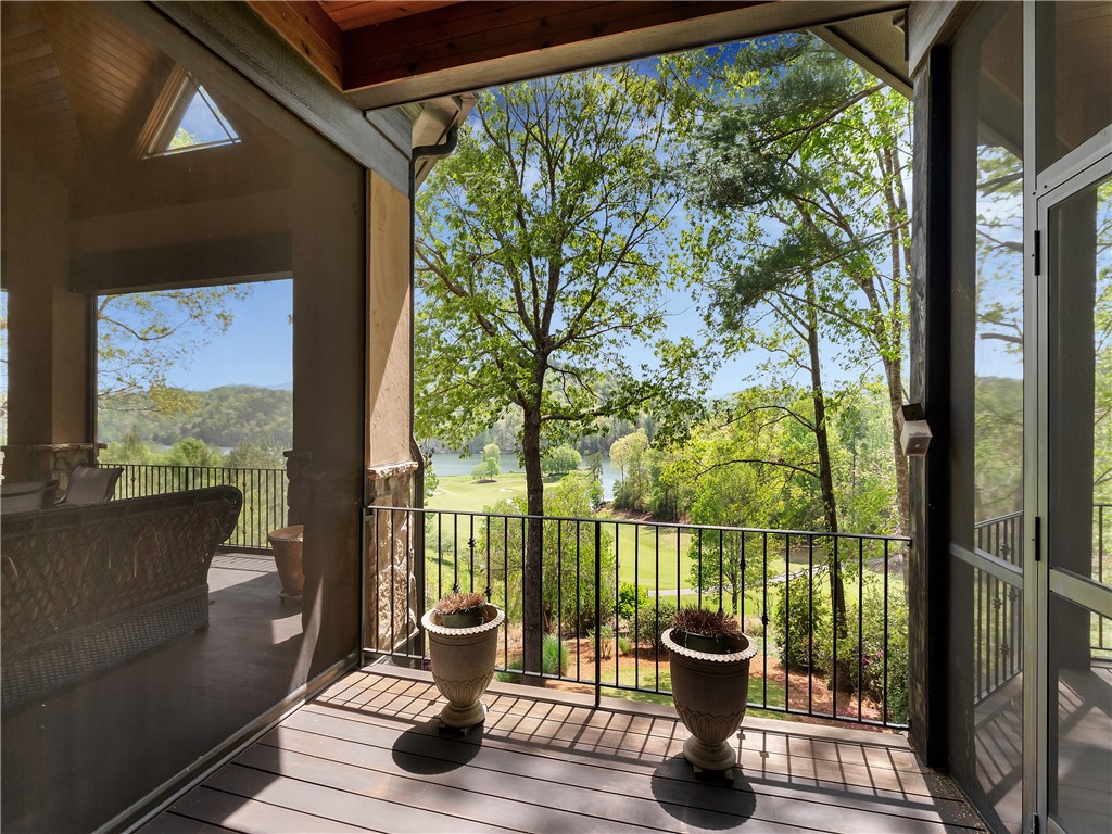 220 Long Cove Court Sunset, SC 29685 - Photo 23 of 49