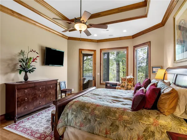 $2,149,900 | 220 Long Cove Court, Sunset, SC 29685