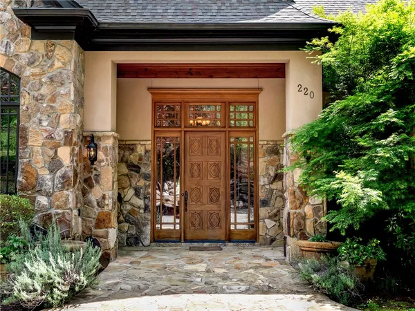 $2,149,900 | 220 Long Cove Court, Sunset, SC 29685