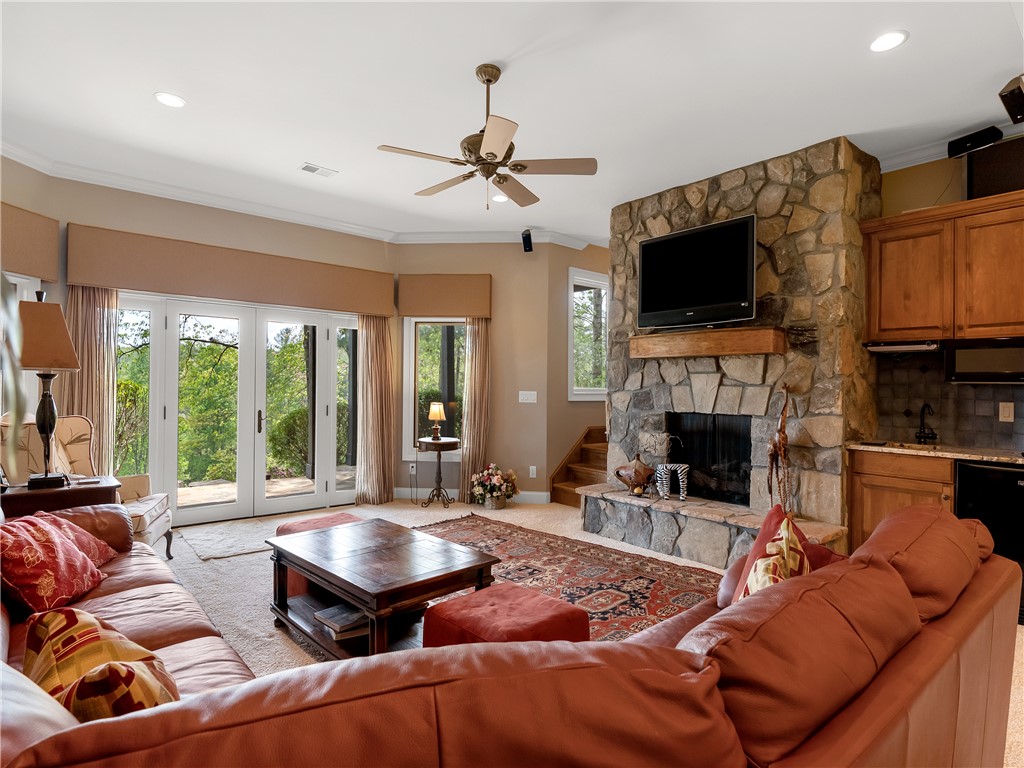 220 Long Cove Court Sunset, SC 29685 - Photo 33 of 49