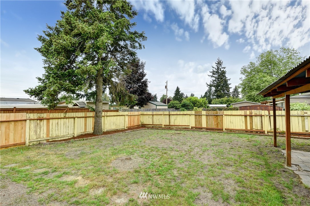 855 Edmonds Avenue Northeast Renton, WA 98056 - Photo 22 of 23