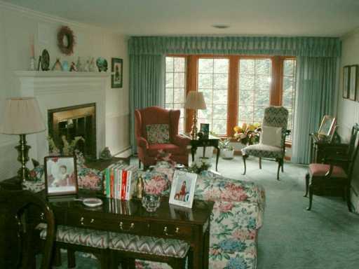 895 Cherry Street Green Tree, PA 15205 - Photo 4 of 8 Gallery Image 4