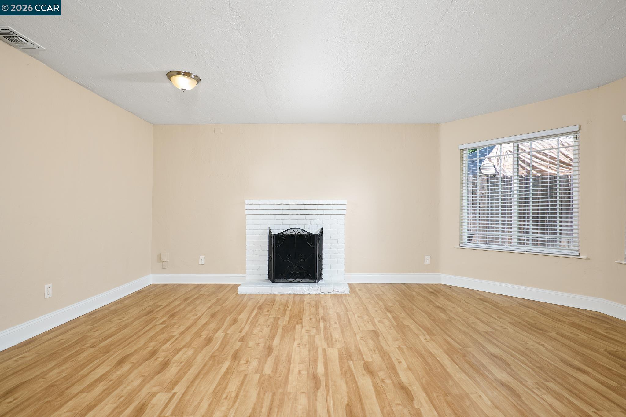 7107 Paladin Way Rio Linda, CA 95673 - Photo 6 of 17