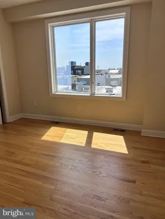 $2,200 | 1400-1414 South Darien Street, Unit G, Philadelphia, PA 19147