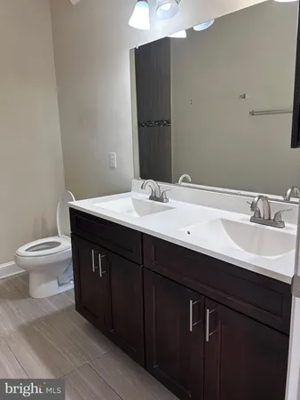 $2,200 | 1400-1414 South Darien Street, Unit G, Philadelphia, PA 19147