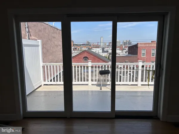 $2,200 | 1400-1414 South Darien Street, Unit G, Philadelphia, PA 19147