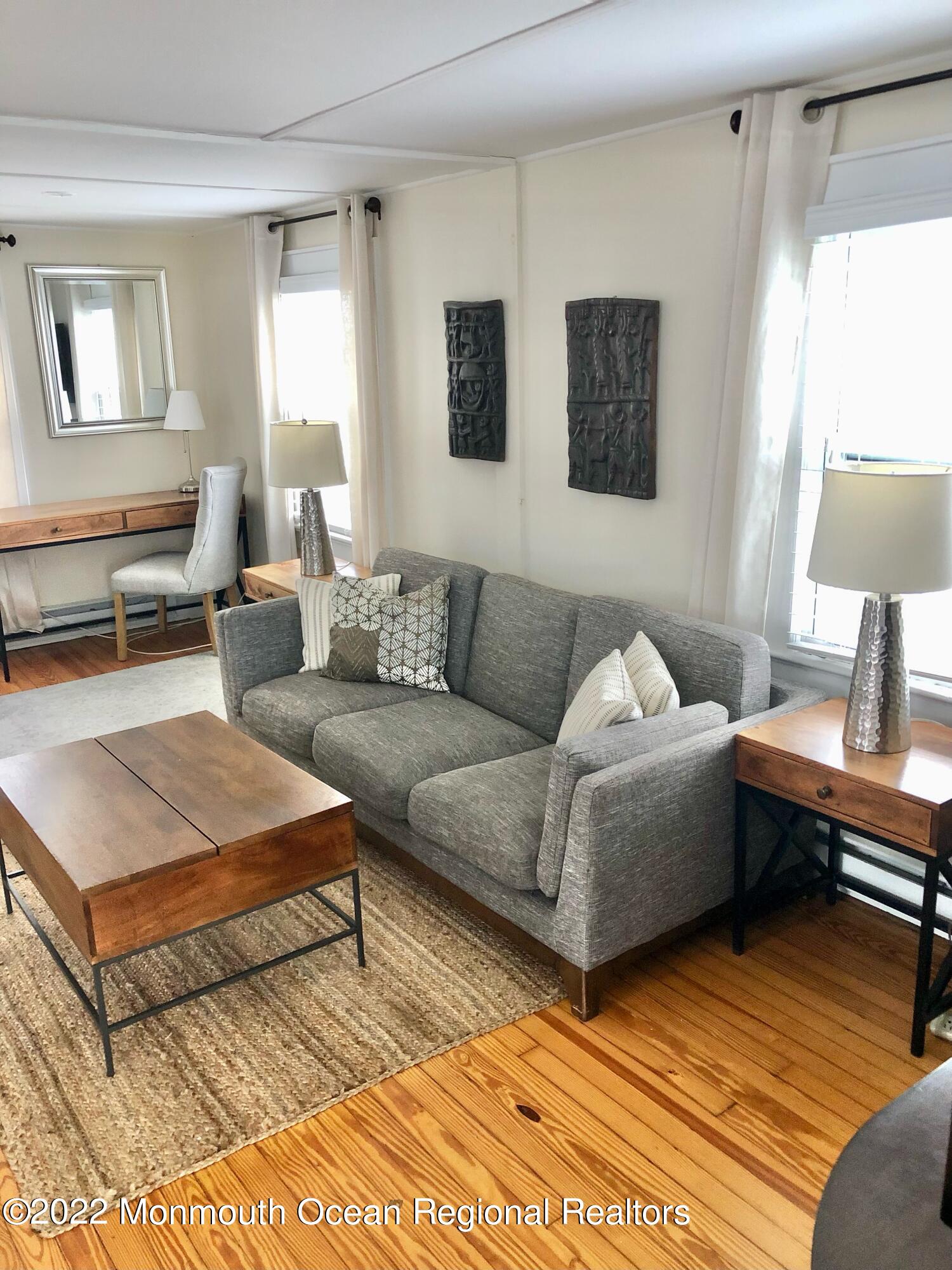 106 Lincoln Lane, Unit WINTER RENTAL Avon-by-the-Sea, NJ 07717 - Photo 4 of 11 Living Room