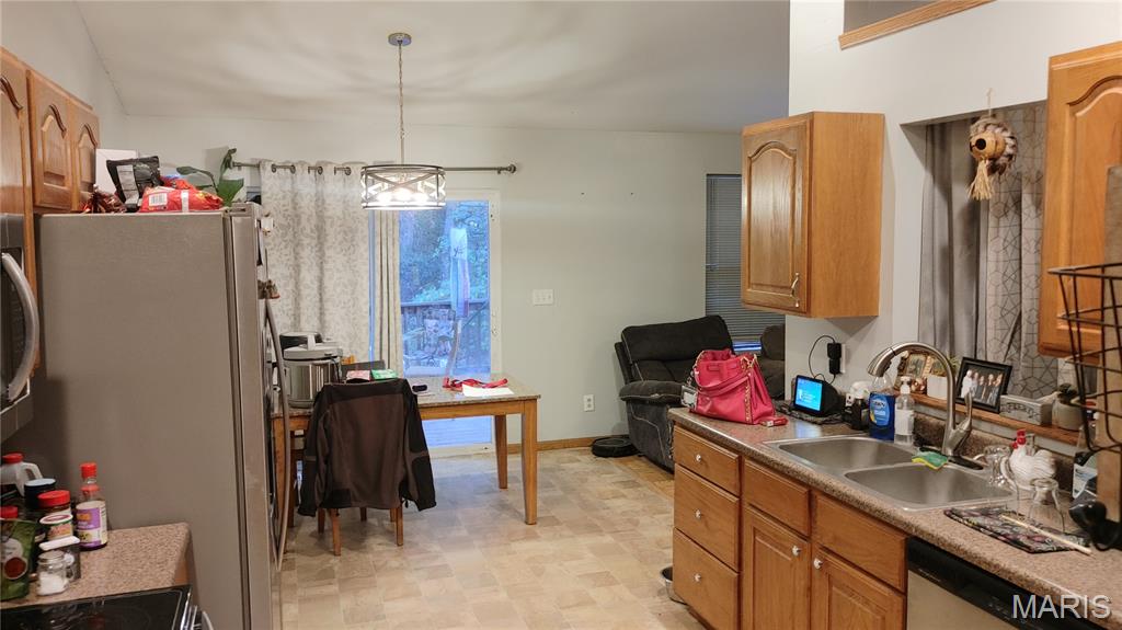 8841 Ridgecrest Drive Valles Mines, MO 63087 - Photo 16 of 23