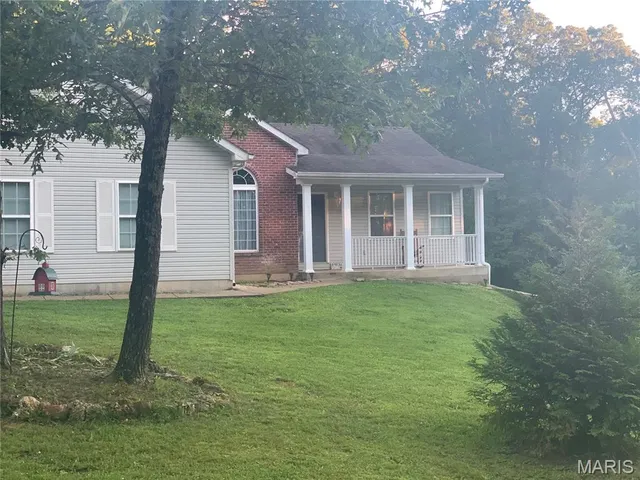 $259,900 | 8841 Ridgecrest Drive, Valles Mines, MO 63087