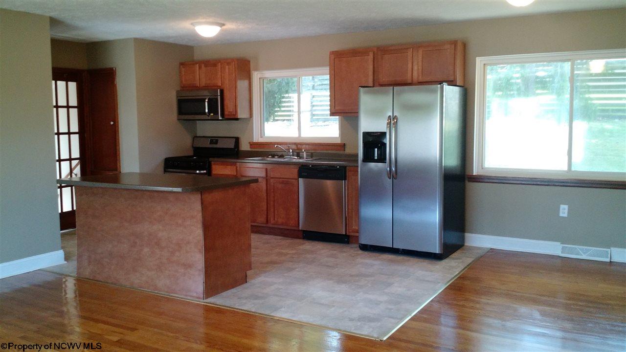 1140 Avalon Road Fairmont, WV 26554 - Photo 3 of 15 Gallery Image 3