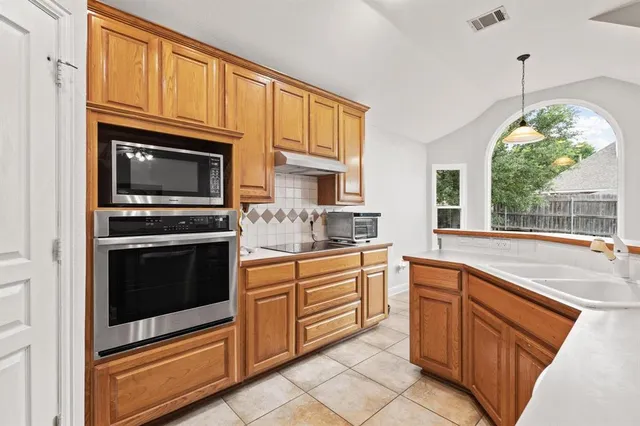 $399,900 | 2009 Lake Fork Court, Denton, TX 76210