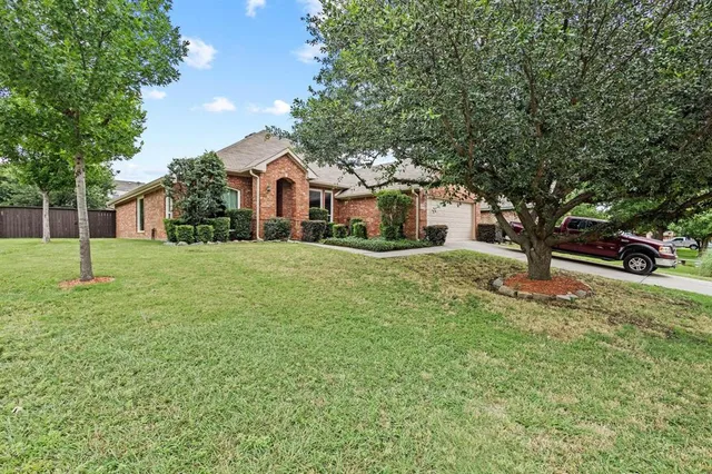 $399,900 | 2009 Lake Fork Court, Denton, TX 76210