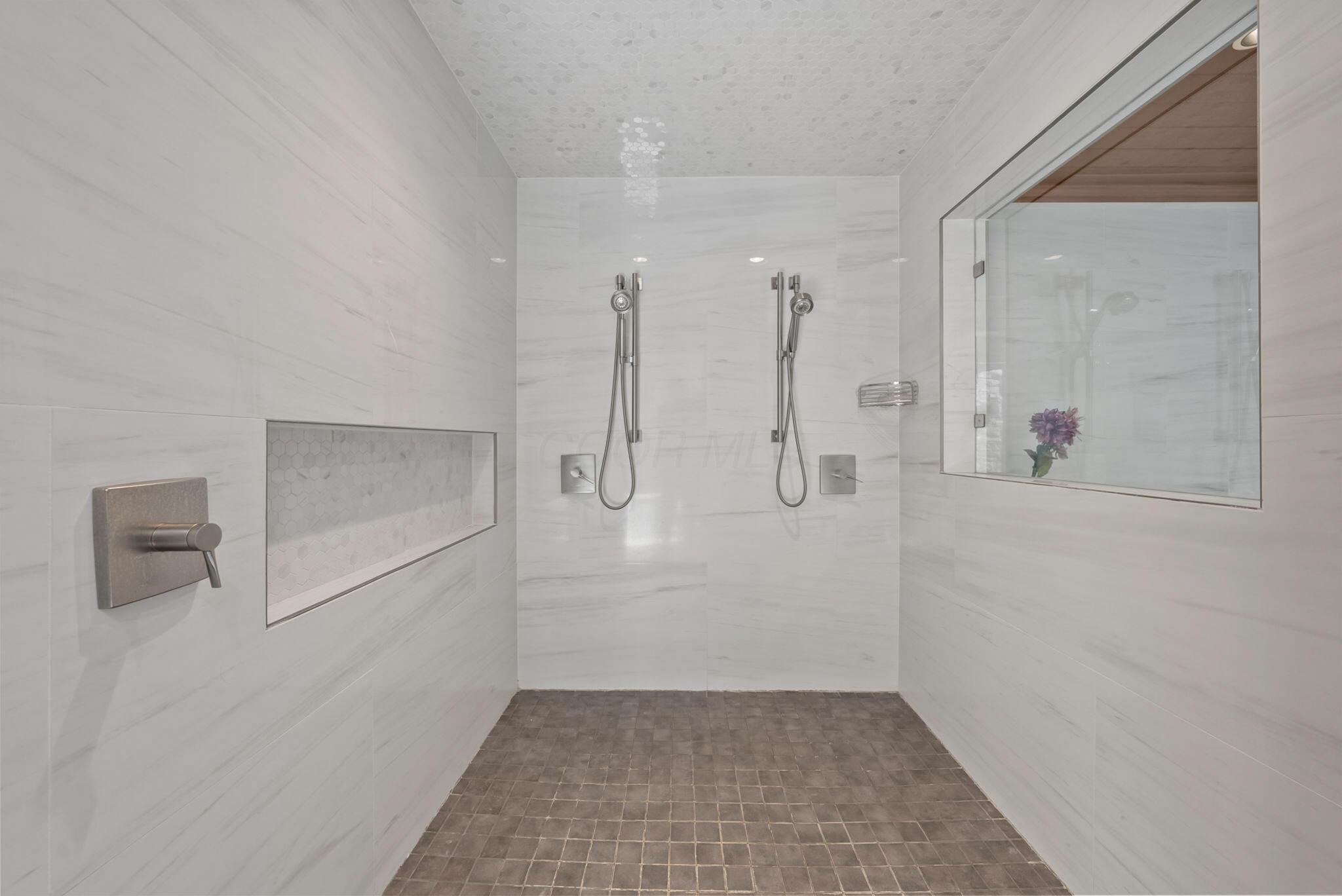 17980 Gambier Road Mount Vernon, OH 43050 - Photo 27 of 123 Primary Suite