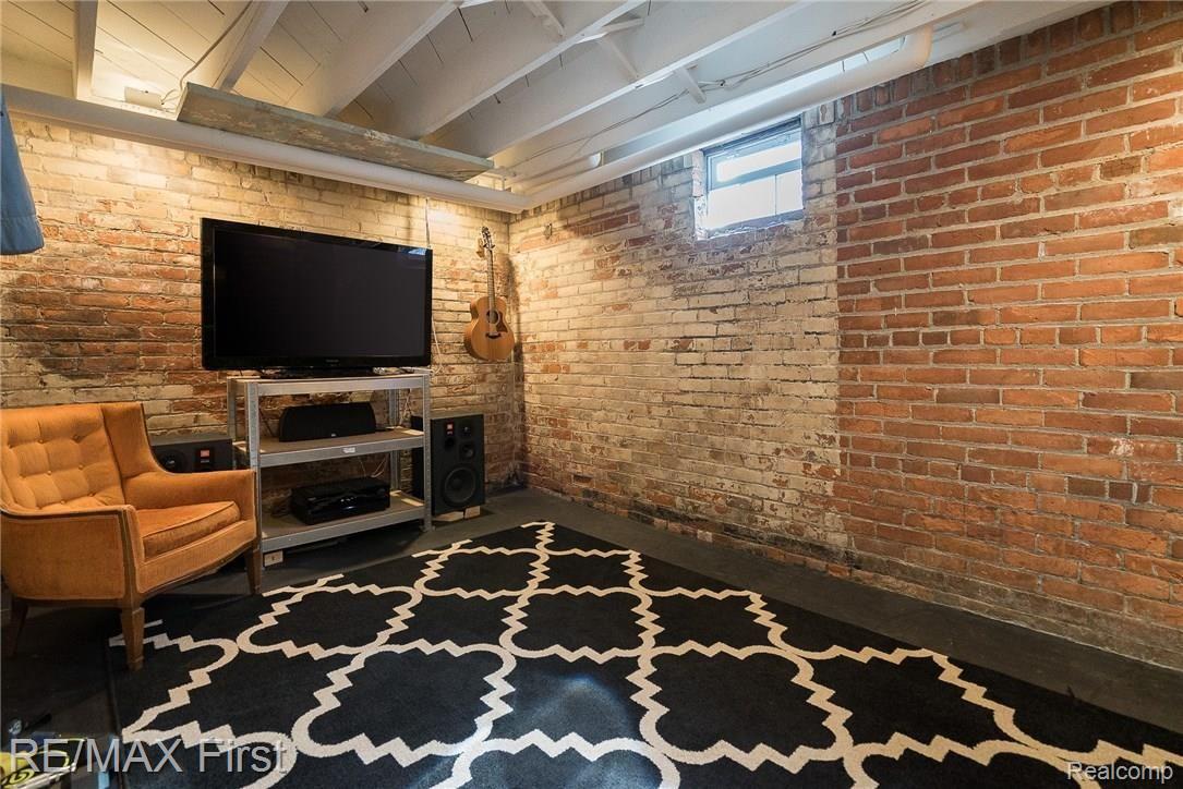 1241 Bedford Road Grosse Pointe, MI 48230 - Photo 34 of 46 1241-Bedford-34.jpg