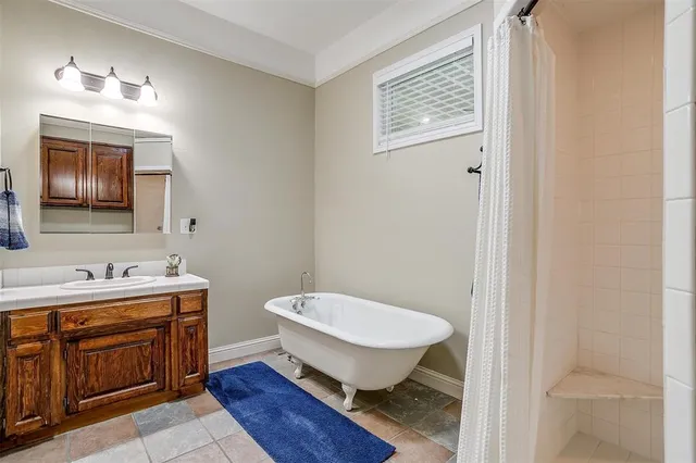 $1,324,000 | 3930 Old Springtown Road, Weatherford, TX 76085