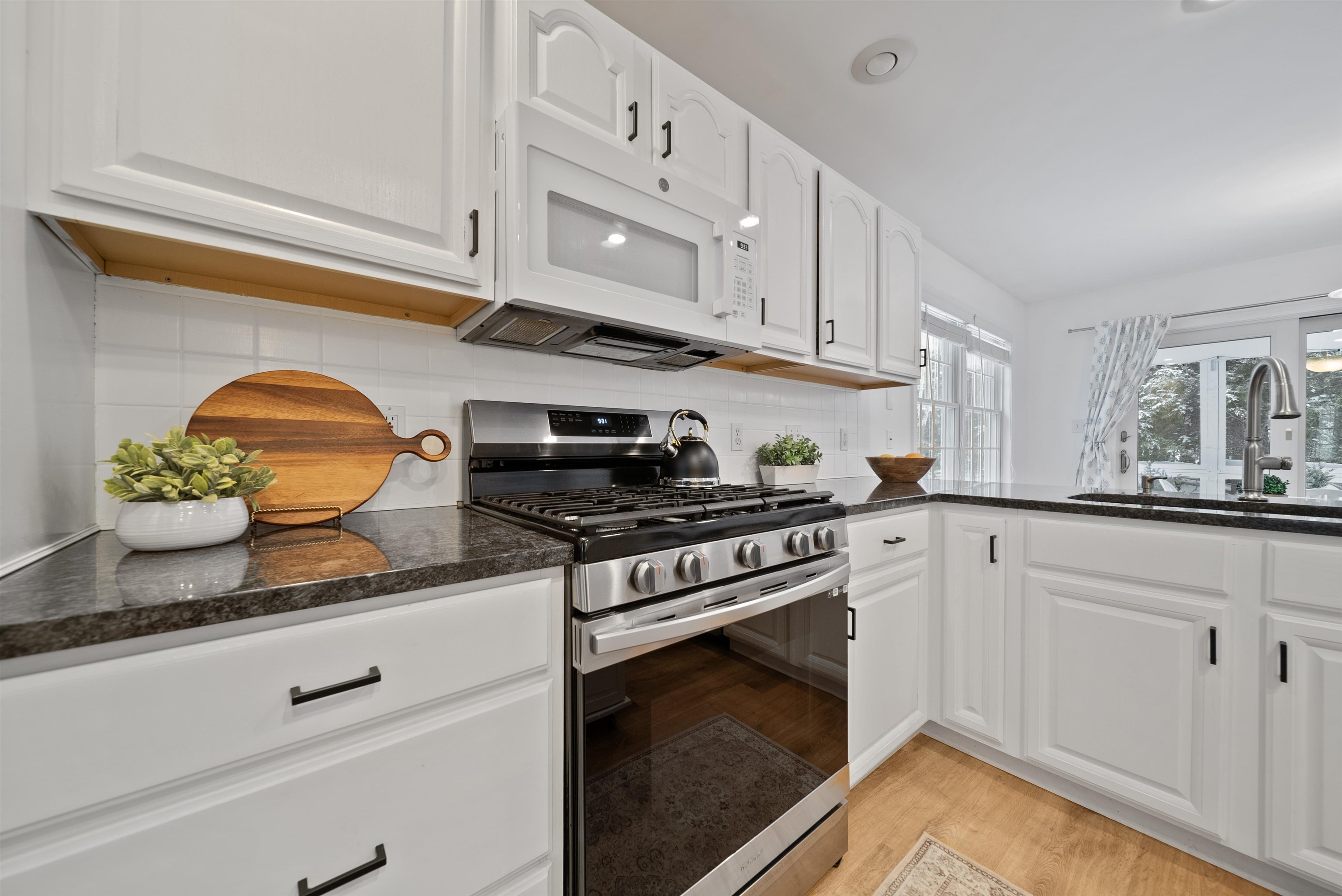 59 Bucks Hill Road Durham, NH 03824 - Photo 10 of 41