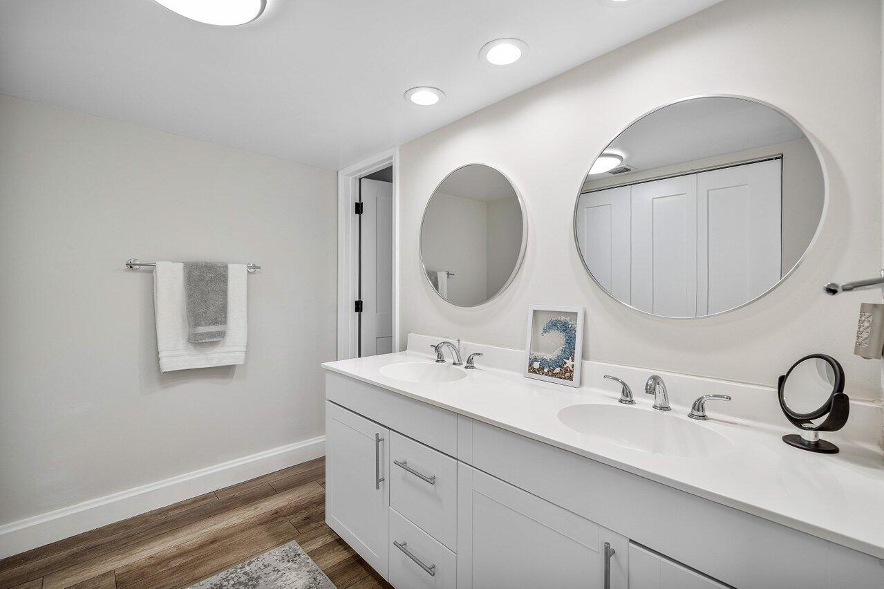 6078 Glendale Drive Boca Raton, FL 33433 - Photo 23 of 53 Bathroom