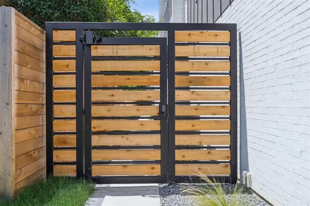 $3,200 | 6144 Oram Street, Unit 4, Dallas, TX 75214