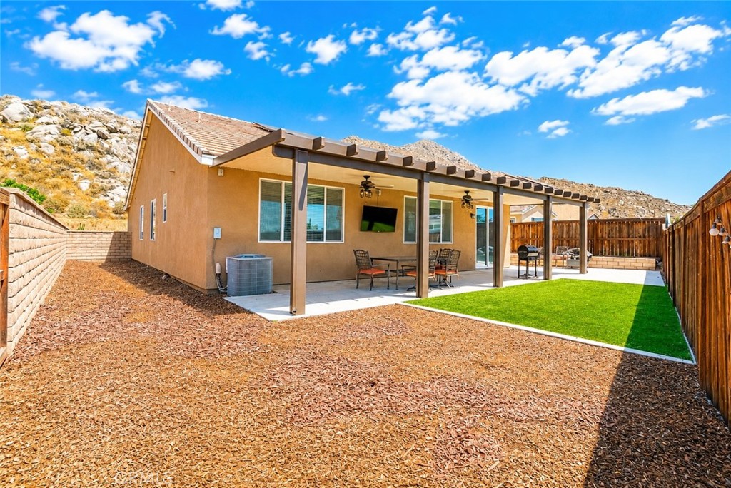26725 Emperor Road Menifee, CA 92585 - Photo 19 of 21