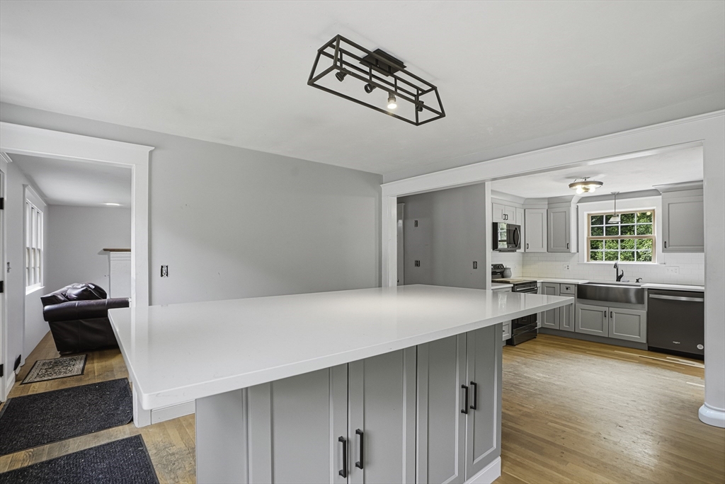 4 Shawkemo Path Franklin, MA 02038 - Photo 10 of 22