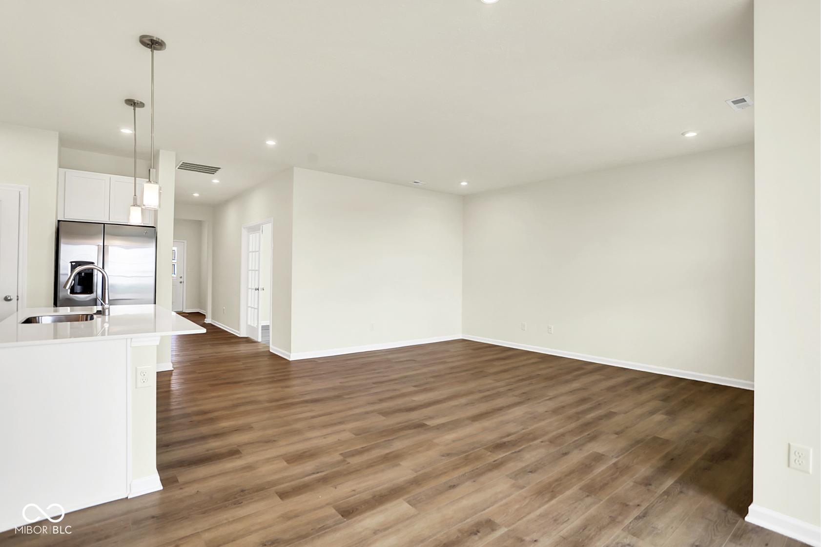 2041 Frost Line Lane Greenfield, IN 46140 - Photo 15 of 37