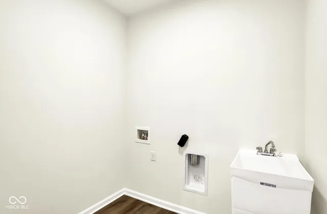 $273,000 | 2041 Frost Line Lane, Greenfield, IN 46140