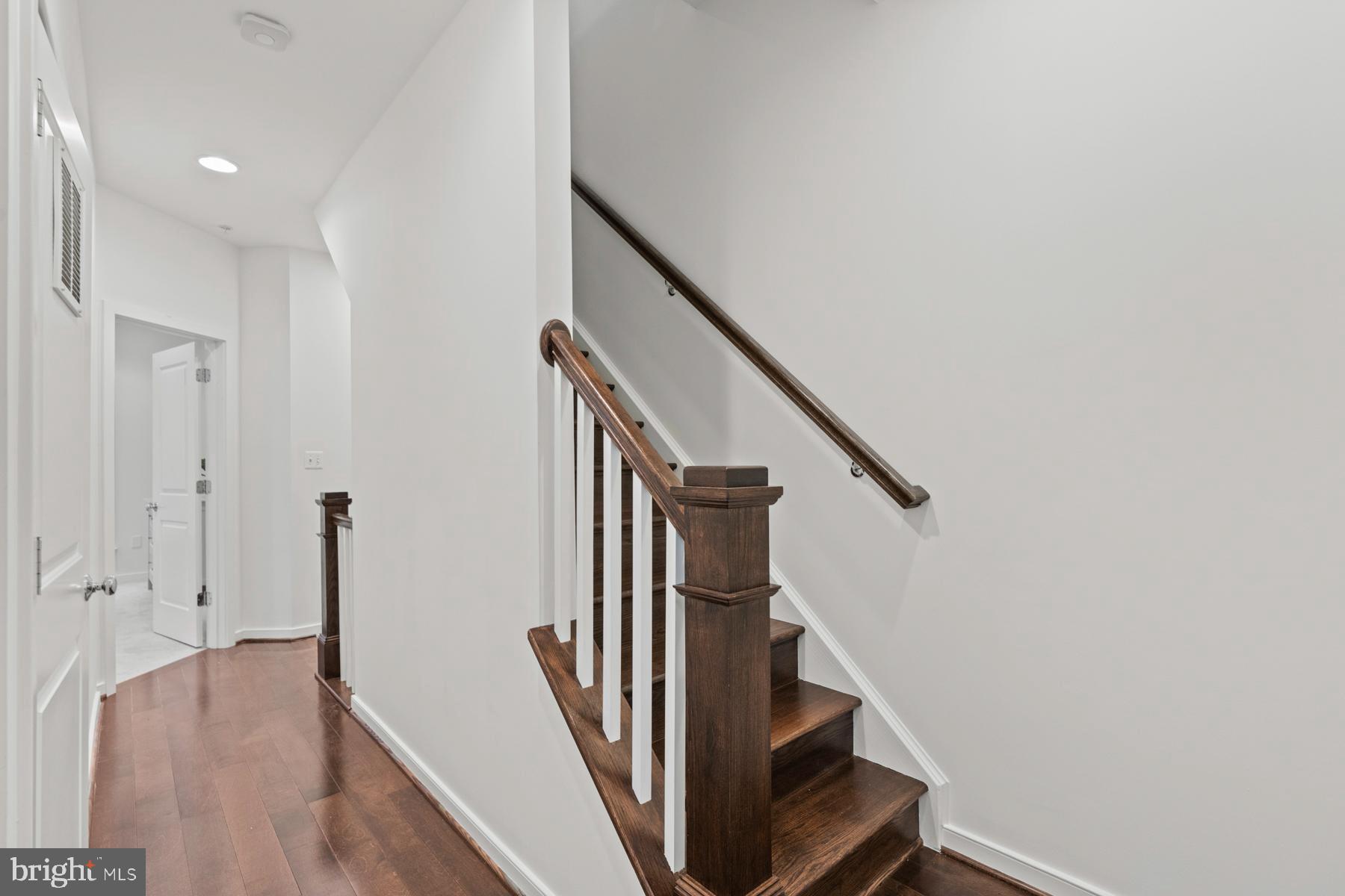 1022 3rd Place Southeast Washington, DC 20003 - Photo 20 of 38