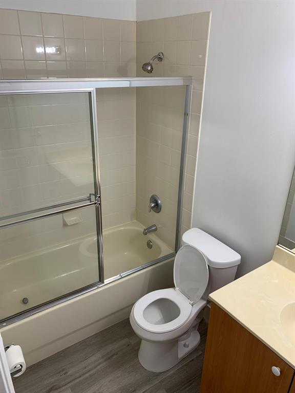 2663 Southwest 82nd Avenue, Unit 104 Miramar, FL 33025 - Photo 17 of 28 a bathroom with a toilet a sink and bathtub