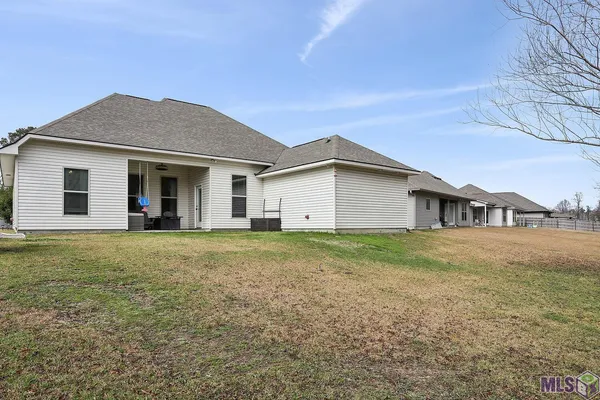 $250,000 | 28312 Natchez Trace, Denham Springs, LA 70726
