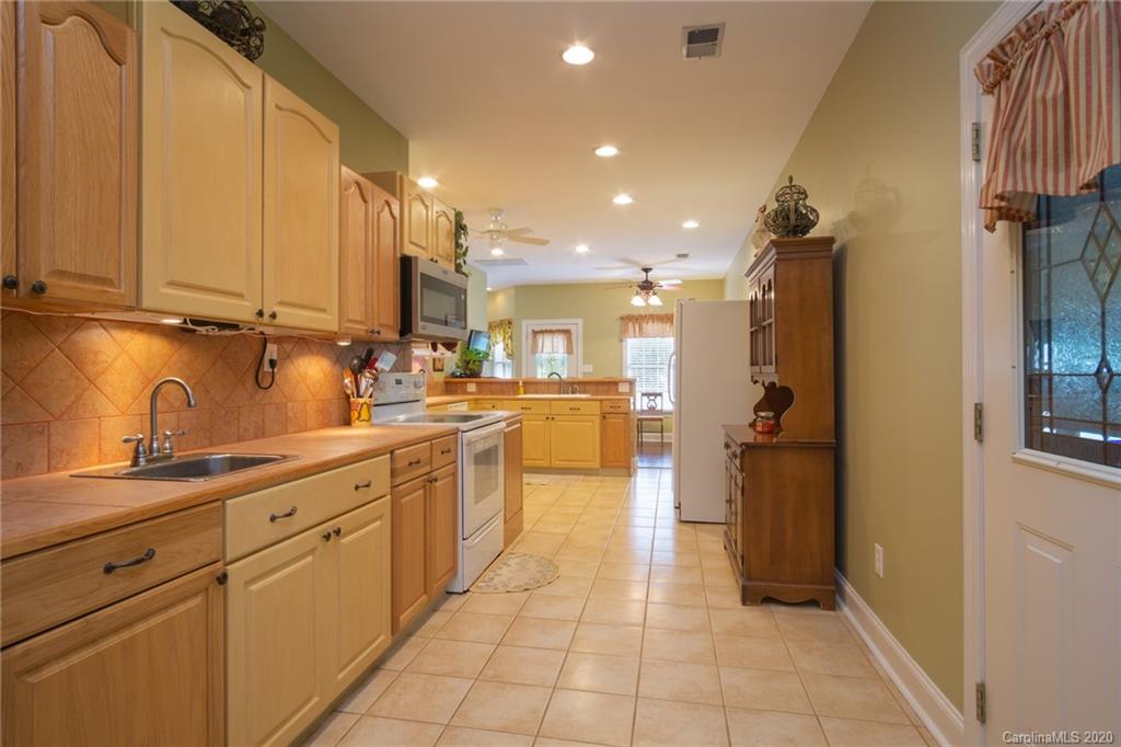 2740 West Pinewood Road Chester, SC 29706 - Photo 20 of 48 Gallery Image 20