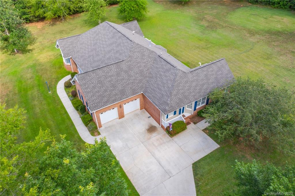 2740 West Pinewood Road Chester, SC 29706 - Photo 3 of 48 Gallery Image 3
