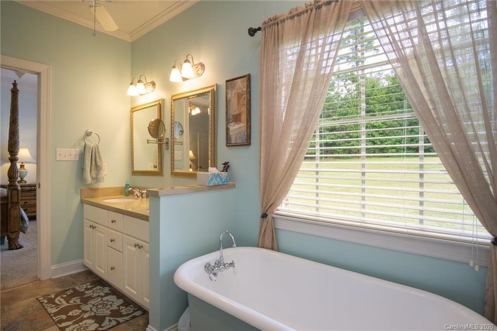 2740 West Pinewood Road Chester, SC 29706 - Photo 32 of 48 Gallery Image 32
