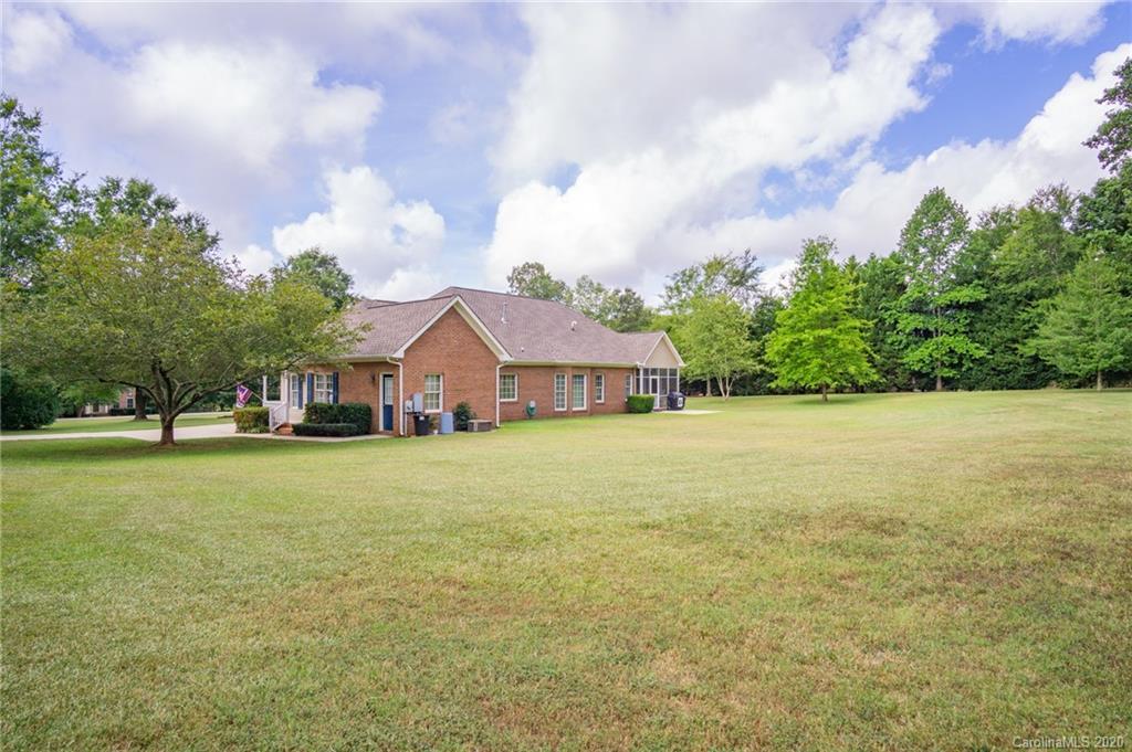 2740 West Pinewood Road Chester, SC 29706 - Photo 39 of 48 Gallery Image 39