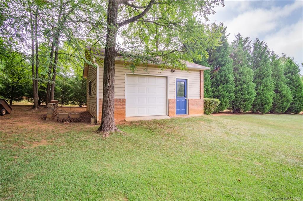 2740 West Pinewood Road Chester, SC 29706 - Photo 43 of 48 Gallery Image 43