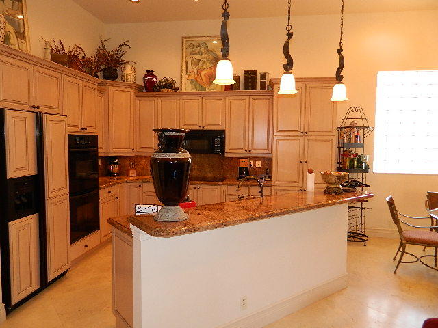 22616 Esplanada Circle Boca Raton, FL 33433 - Photo 5 of 31 KITCHEN