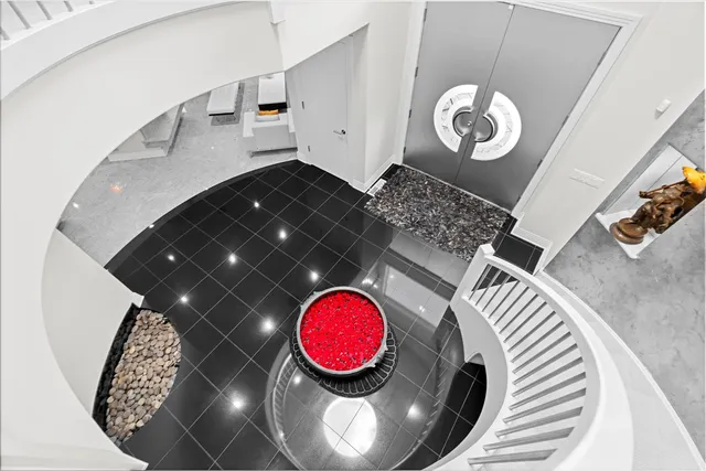 $3,350,000 | 920 St Stephens Green, Oak Brook, IL 60523