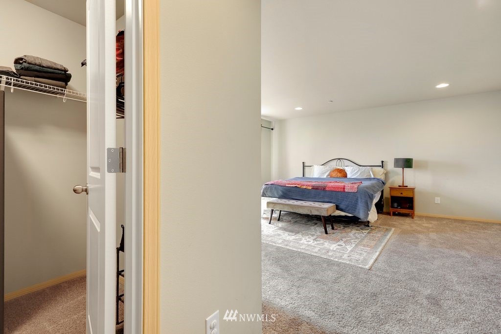 2470 Zeeden Way Bremerton, WA 98310 - Photo 15 of 31 Gallery Image 15