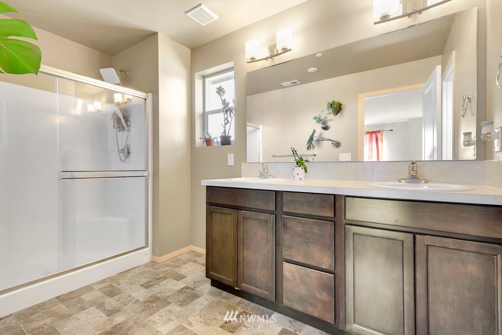 2470 Zeeden Way Bremerton, WA 98310 - Photo 21 of 31 Gallery Image 21