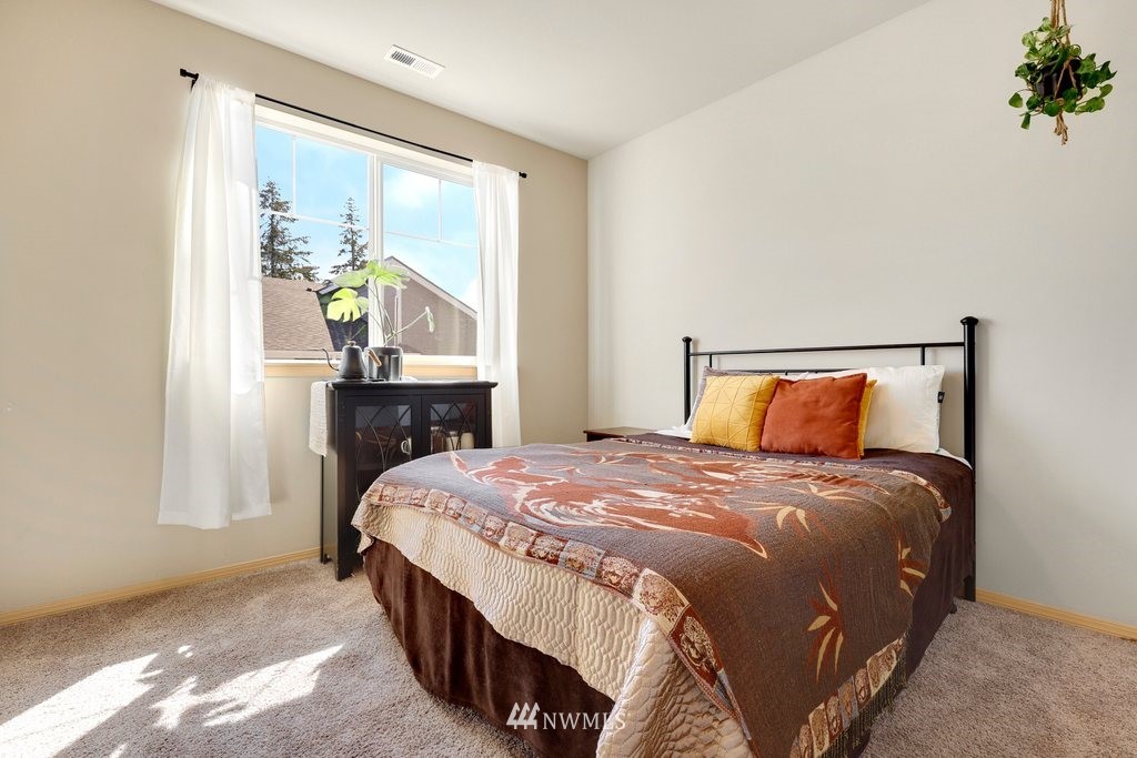 2470 Zeeden Way Bremerton, WA 98310 - Photo 26 of 31 Gallery Image 26