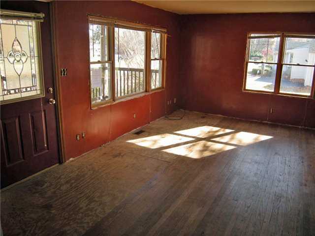 1009 Mulberry Road Circleville, OH 43113 - Photo 5 of 12 Gallery Image 5