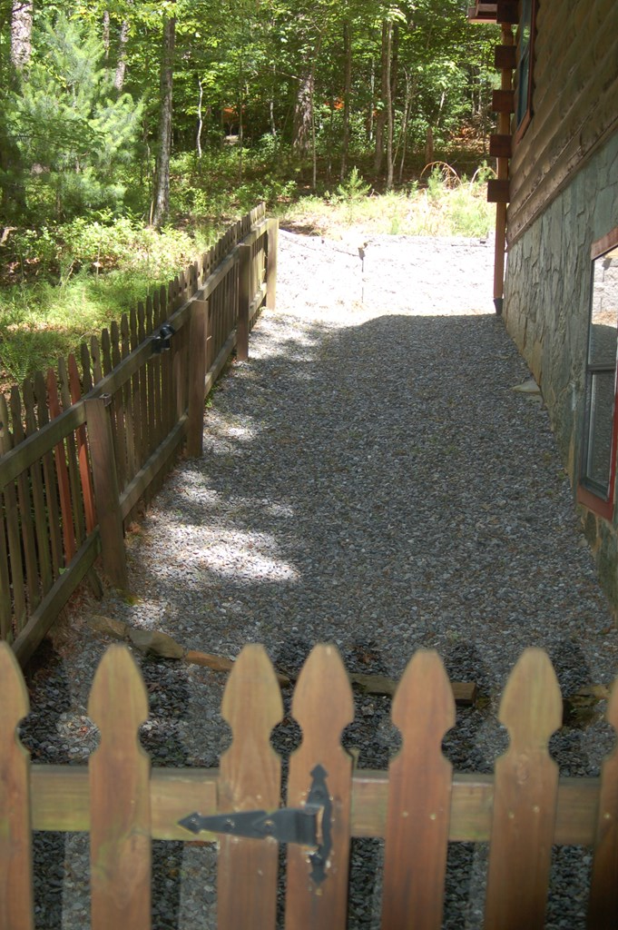 555 Cherry Lake Drive Blue Ridge, GA 30513 - Photo 29 of 33