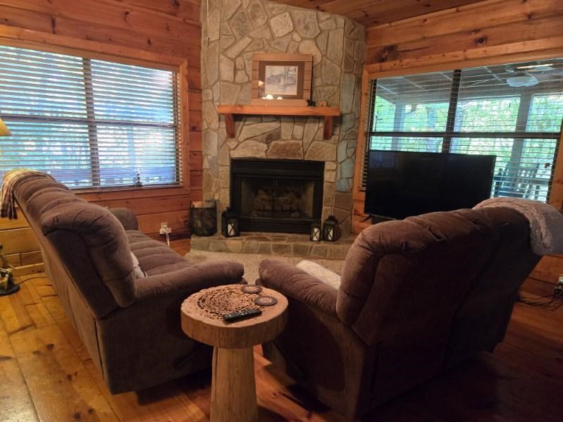 555 Cherry Lake Drive Blue Ridge, GA 30513 - Photo 9 of 33