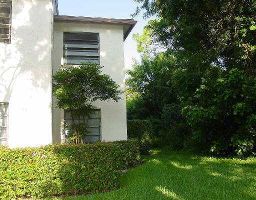 21211 Lago Circle, Unit 11H Boca Raton, FL 33433 - Photo 1 of 6 Primary Photo