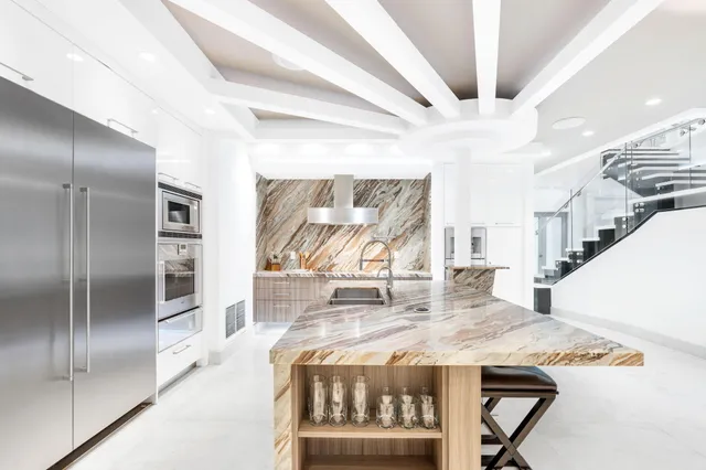 $3,750,000 | 3917 South Le Jeune Road, Miami, FL 33146