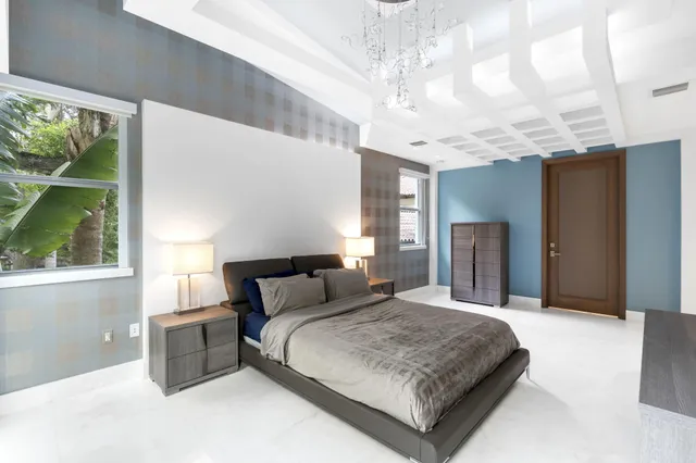 $3,750,000 | 3917 South Le Jeune Road, Miami, FL 33146