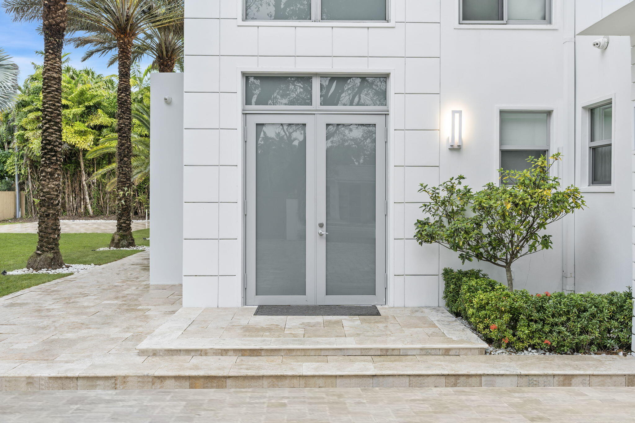 3917 South Le Jeune Road Miami, FL 33146 - Photo 6 of 66 2-web-or-mls-DSC01385