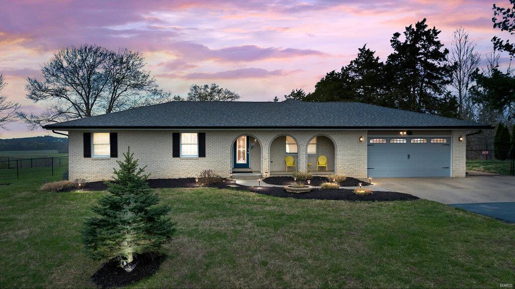 2155 Buffalo Bluff Pacific, MO 63069 - Photo 1 of 48