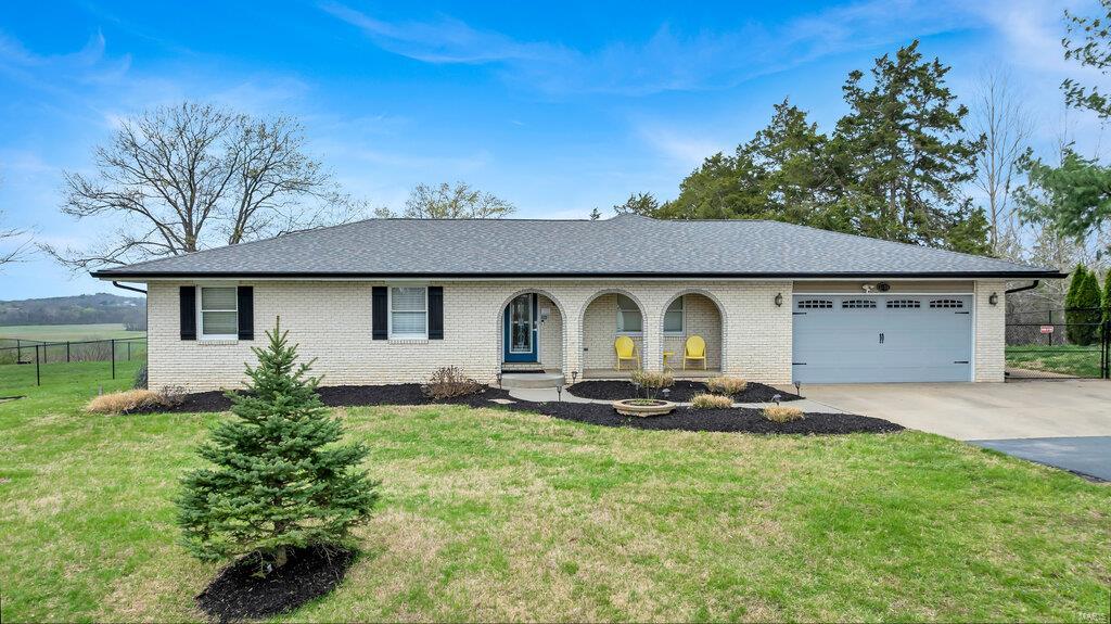 2155 Buffalo Bluff Pacific, MO 63069 - Photo 2 of 48